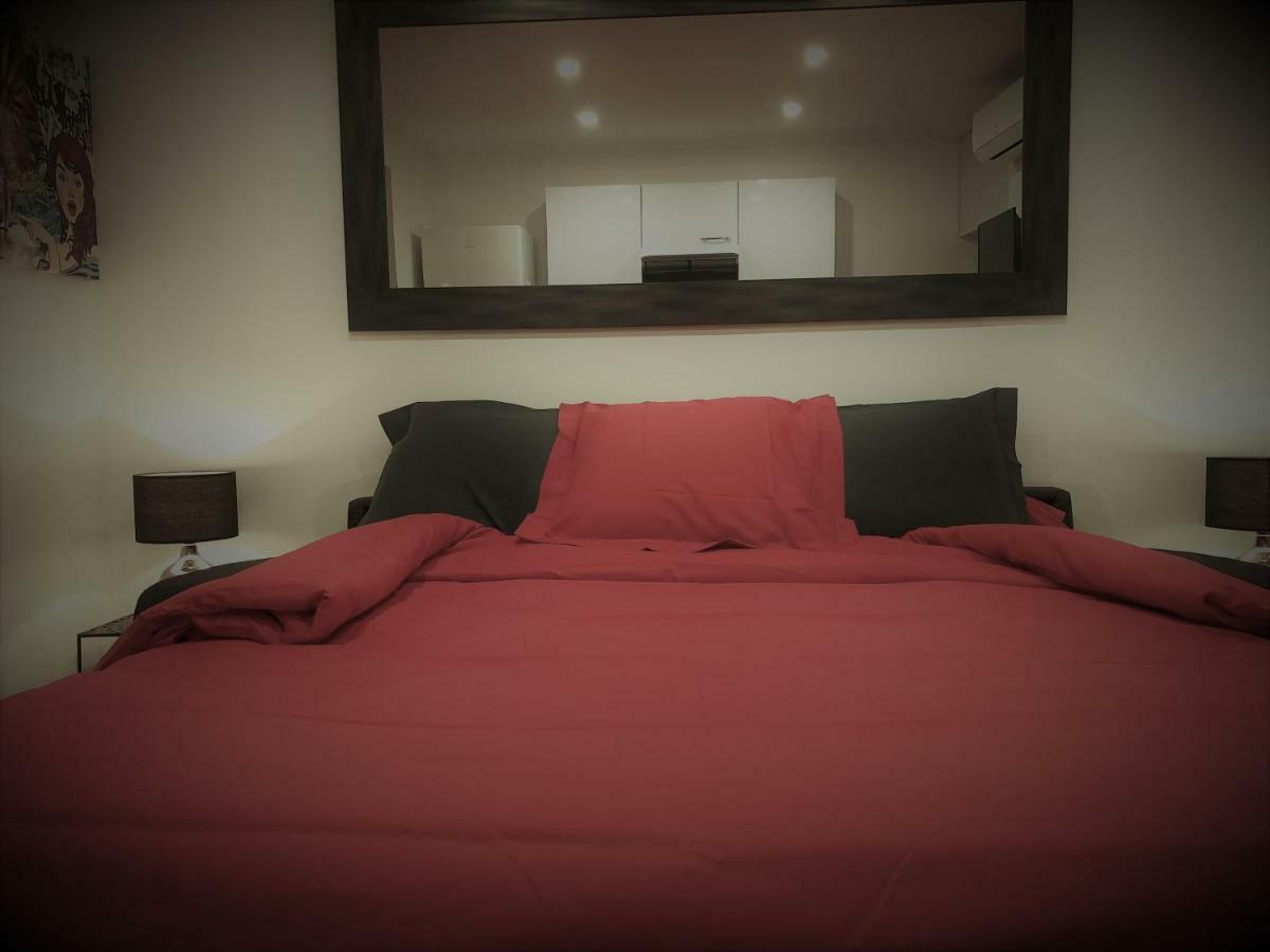 Studio Mandelieu Luaran gambar